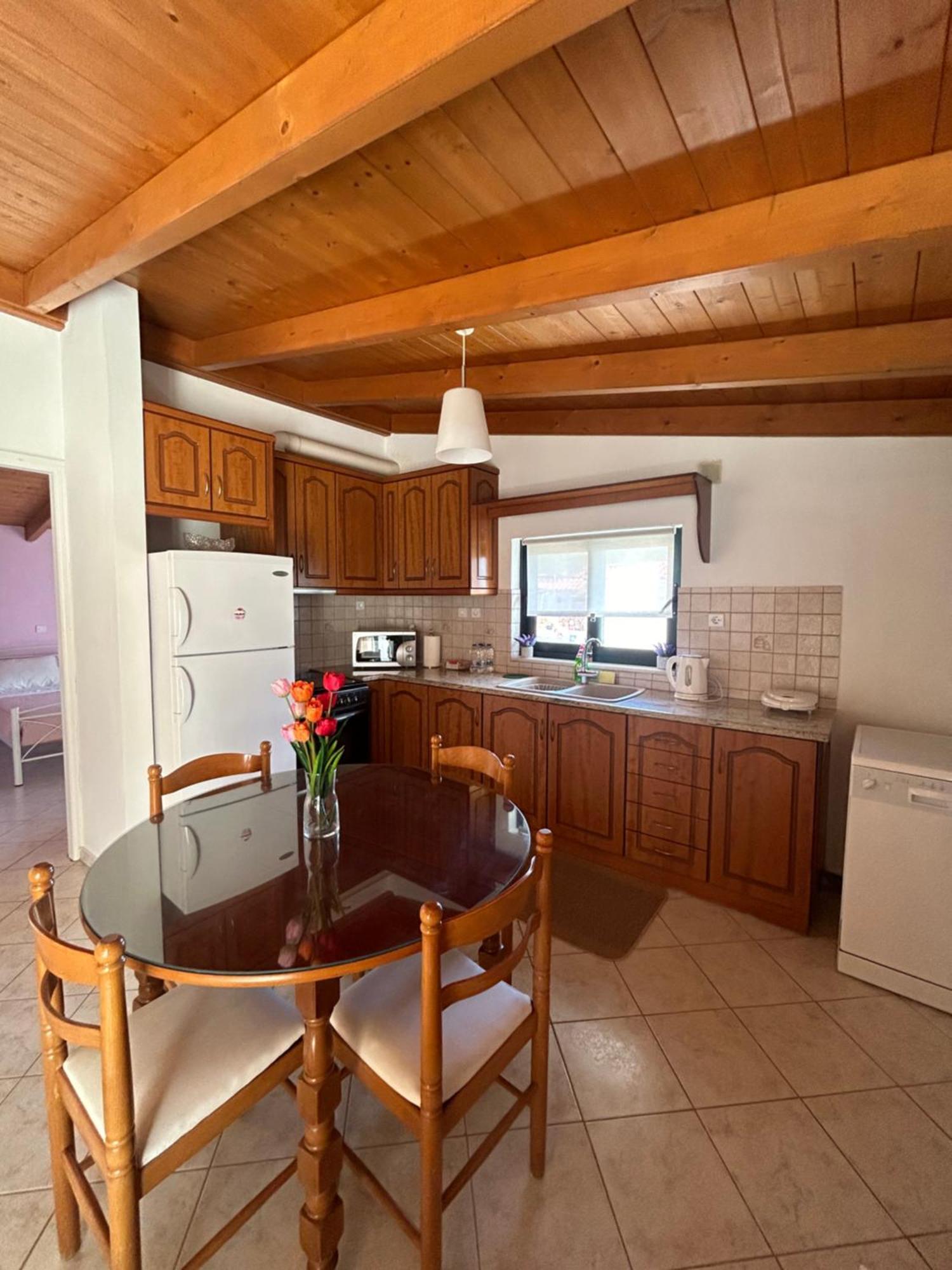 Lena S Apartment Nafpaktos Екстериор снимка