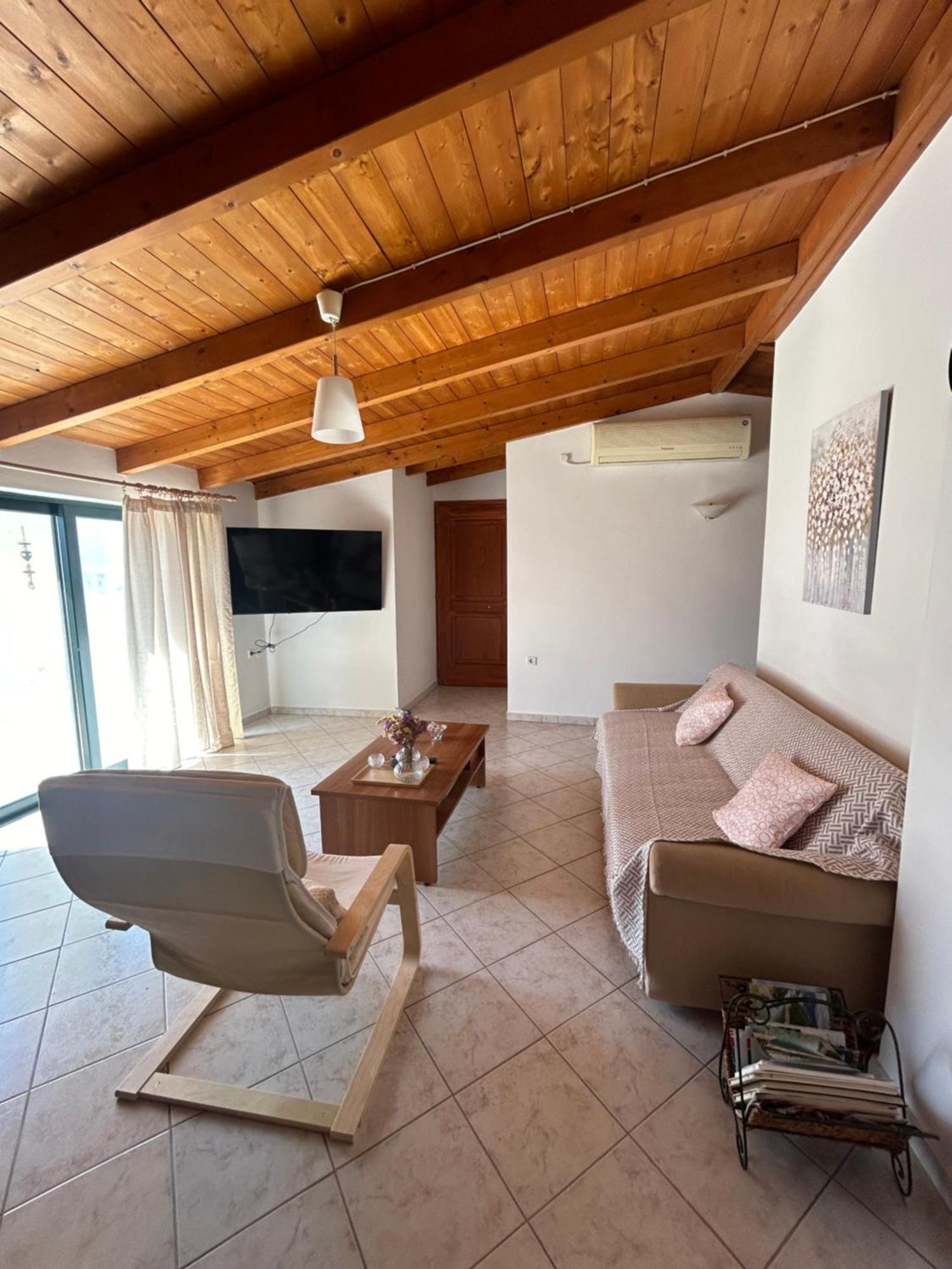 Lena S Apartment Nafpaktos Екстериор снимка