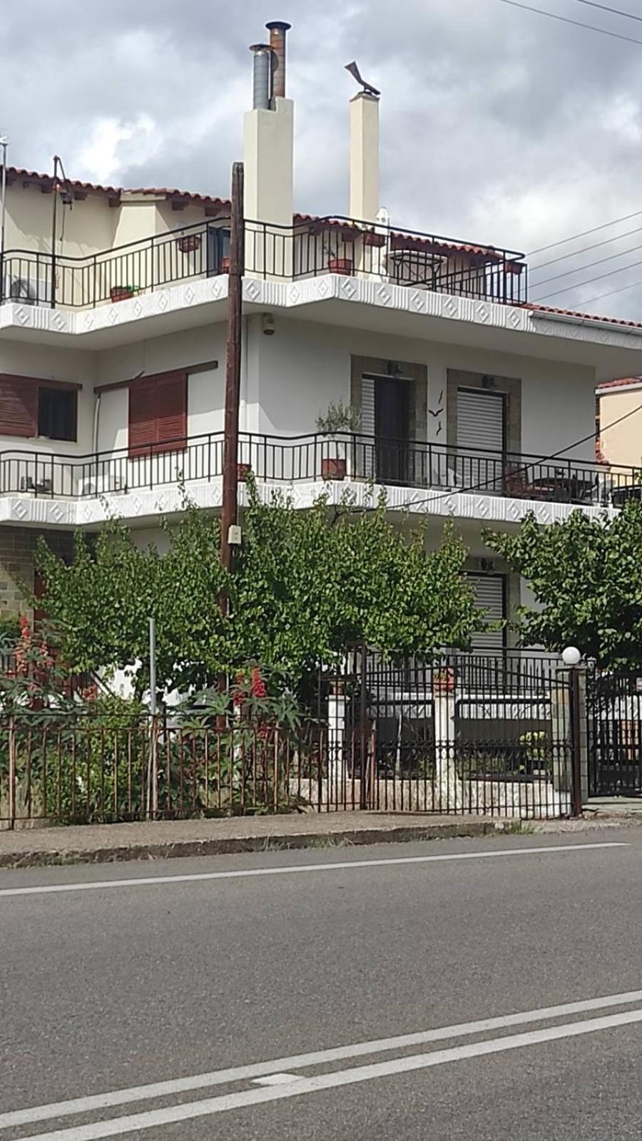 Lena S Apartment Nafpaktos Екстериор снимка